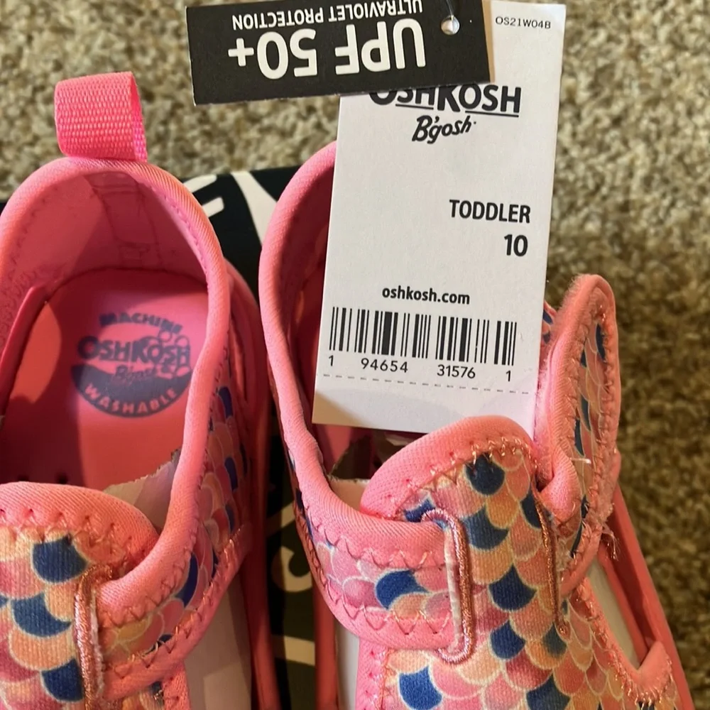 Oshkosh B’Gosh Water Shoes